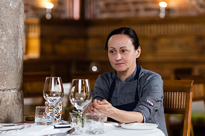 Justyna Słupska Kartaczowska, jaDka restaurant (2017)