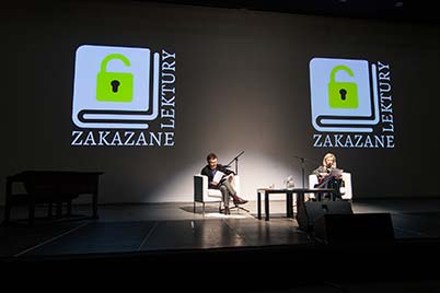 Agata Buzek und Jacek Braciak lesen Ausschnitte aus „Dybbuk“ von Szymon An-ski