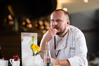 Piotr Apanel, OVO Bar & Restaurant (2016)